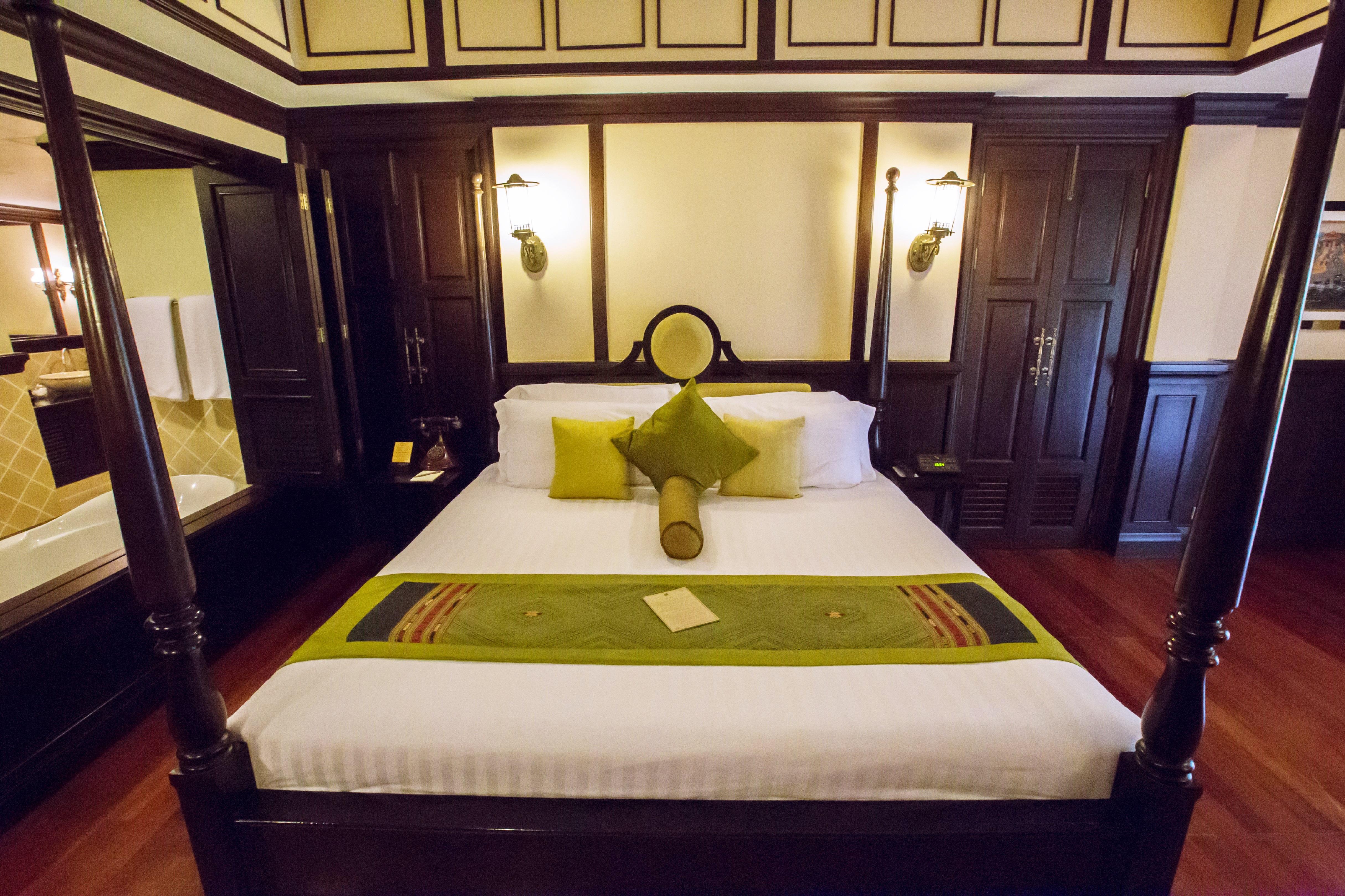 Wora Bura Hua Hin Resort & Spa Extérieur photo A bedroom at the hotel