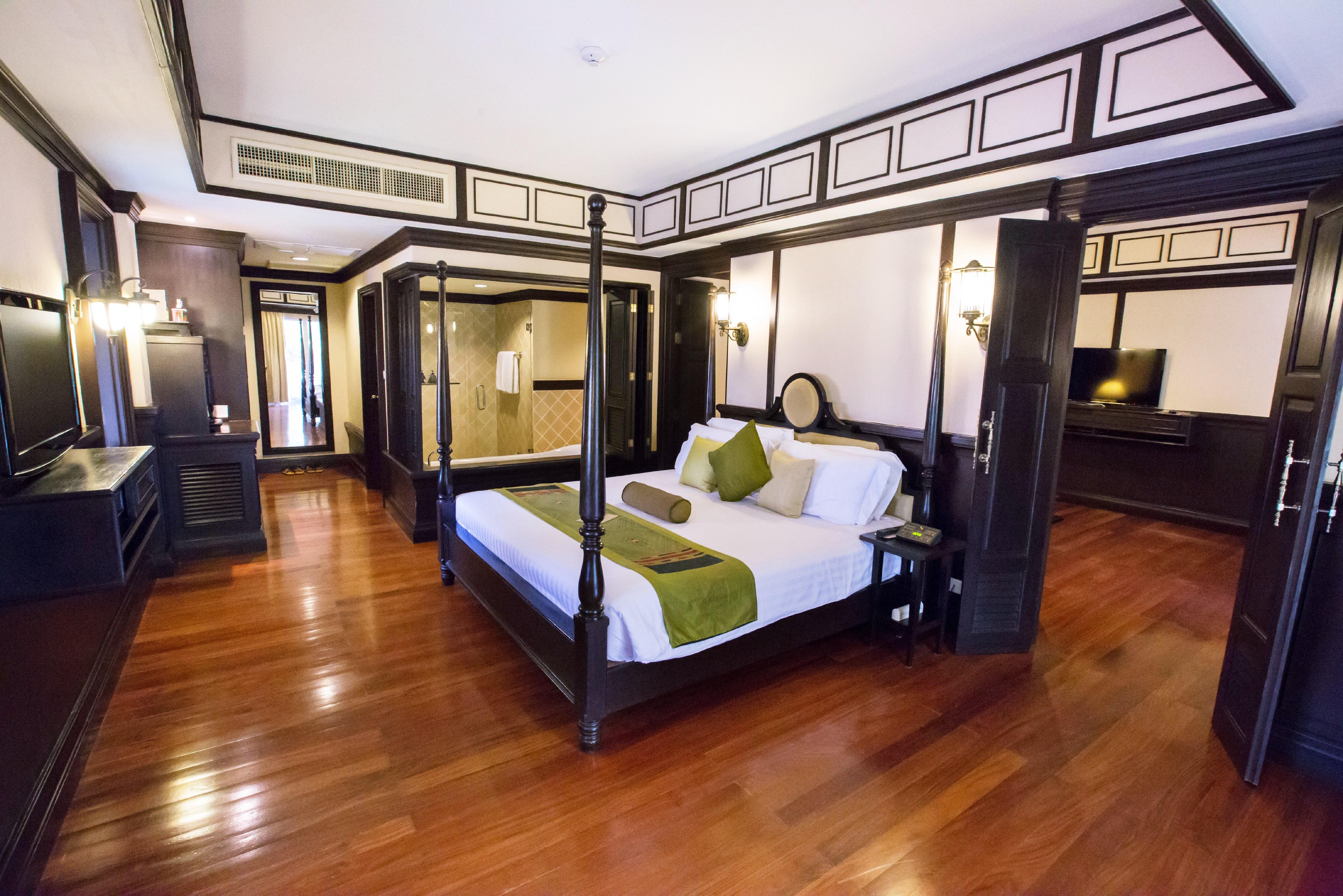 Wora Bura Hua Hin Resort & Spa Extérieur photo A suite at the Royal Thai Suite