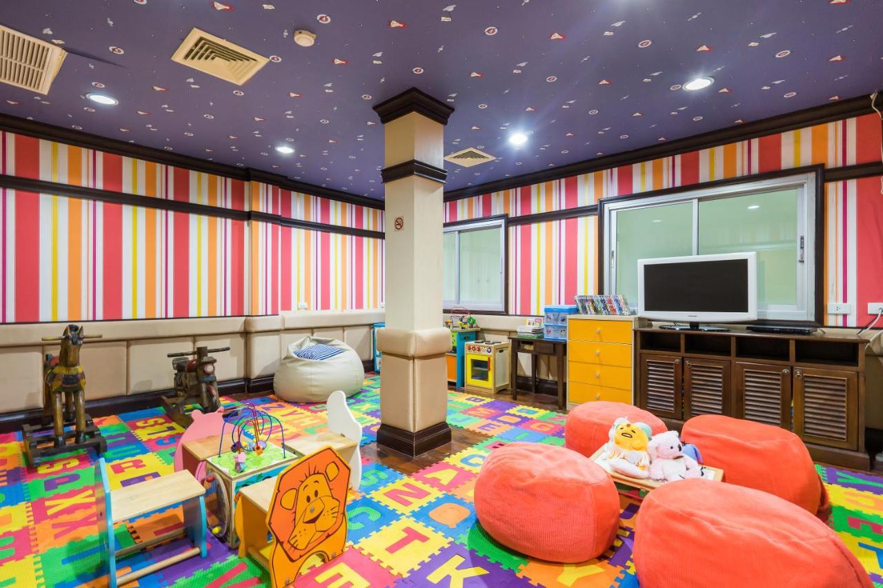 Wora Bura Hua Hin Resort & Spa Extérieur photo Kids Club